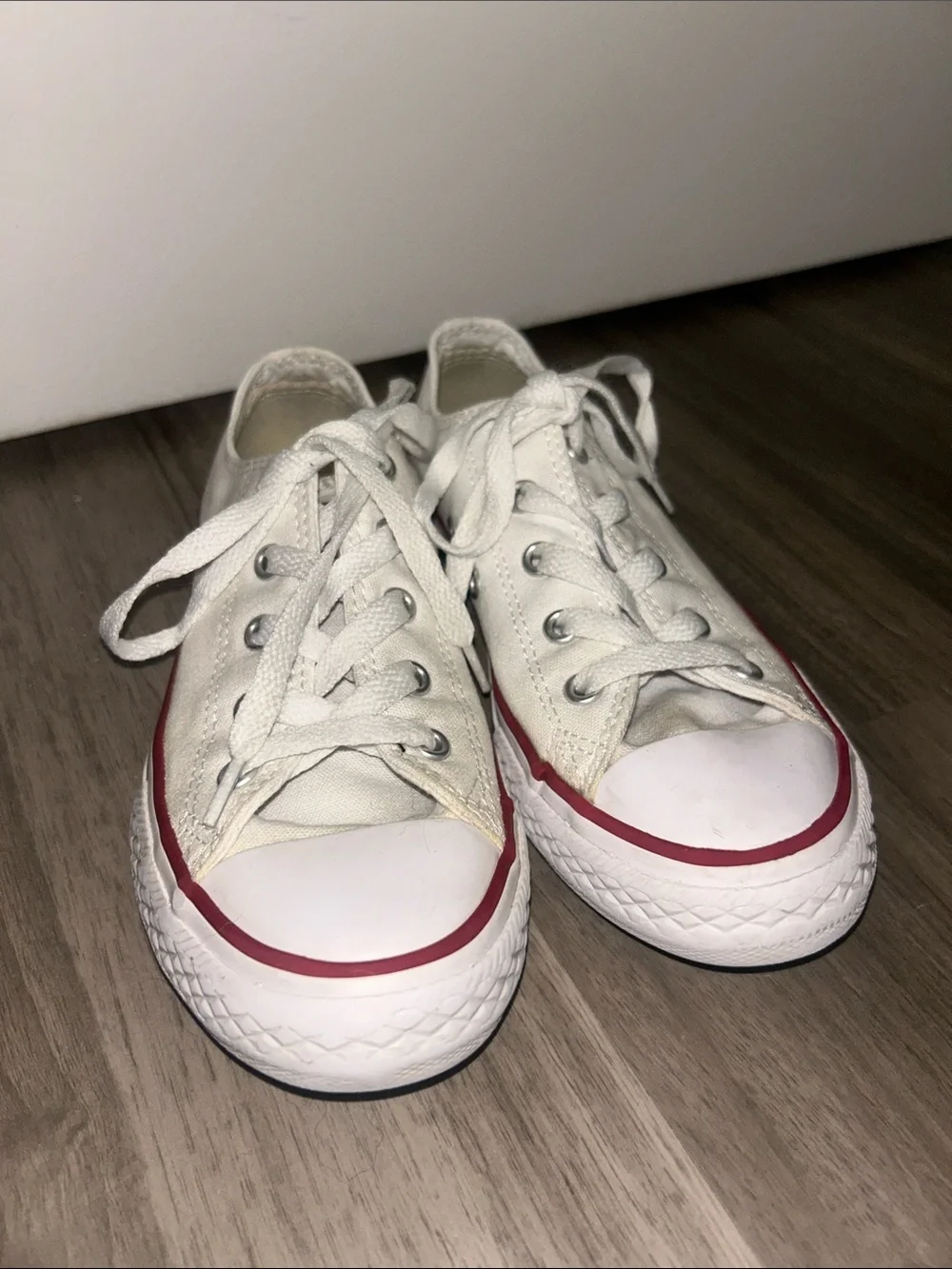 Converse Chuck Taylor All Star White Low-Top Sneakers Kids Size 1